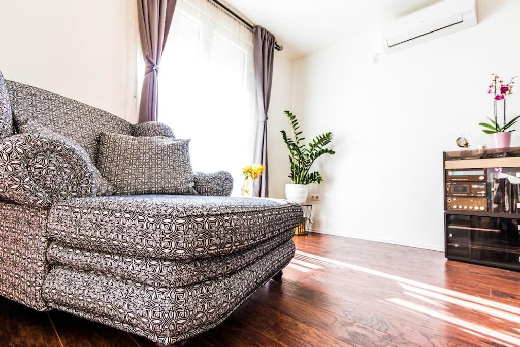 Mariola Apartment Zadar Luaran gambar
